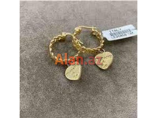 Qadınlar üçün qızıl əşyalar