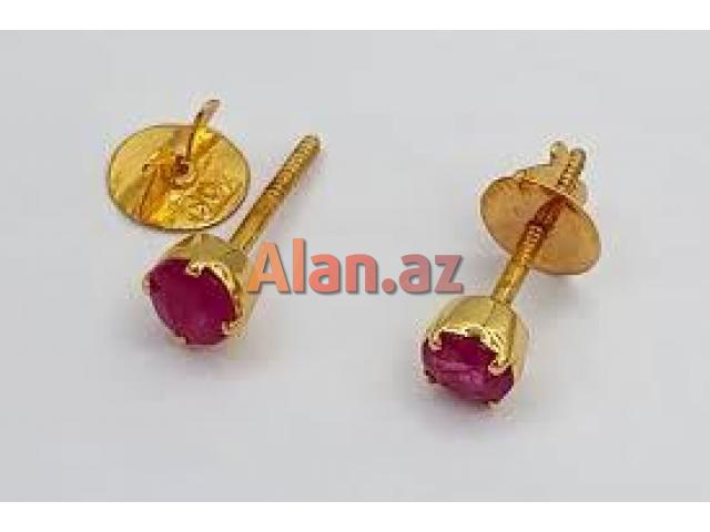 Qadınlar üçün qızıl əşyalar