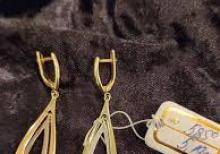 Qadınlar üçün qızıl əşyalar