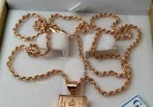 Qadınlar üçün qızıl əşyalar