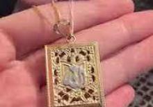 Qadınlar üçün qızıl əşyalar