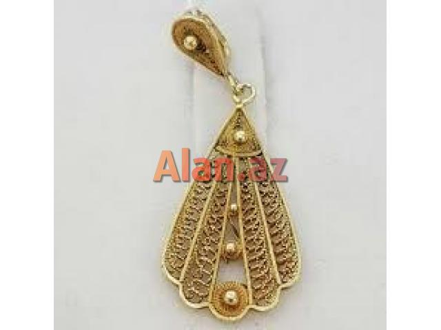 Qadınlar üçün qızıl əşyalar