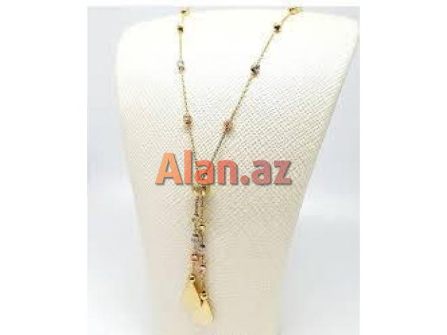 Qadınlar üçün qızıl əşyalar