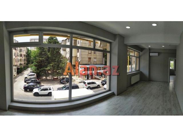 Nesimi Metrosu,4cu mikrorayon