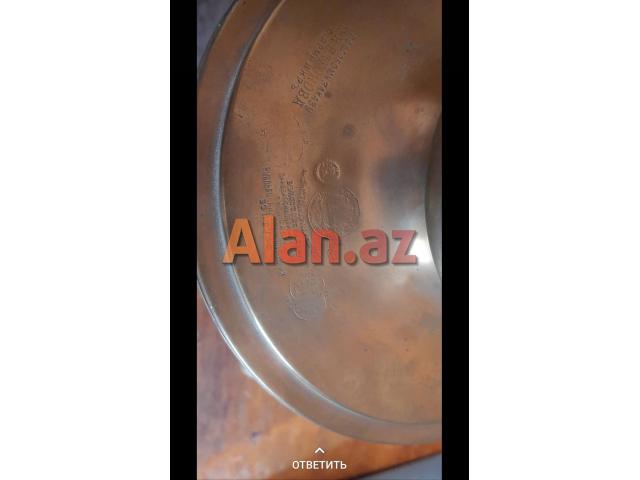 Qədimi samavar satiram