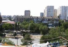 Nerimanov metrosu, Pekin restorani ile uzbeuz