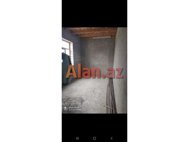 Musfiqabad qesebesinde ev satilir