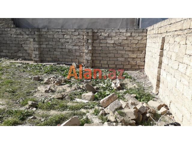 Qaraçuxurda torpaq satılır