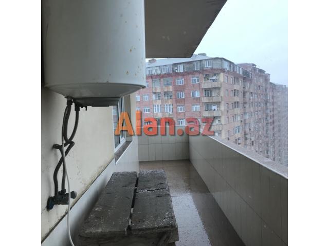 Yeni Yasamal qes. yeni Bravo marketin yani, metroya 2 ostanovka.