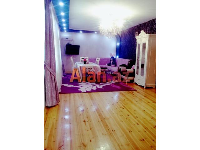 Müşviqabadda temirli eşyalı bağ evi satılır