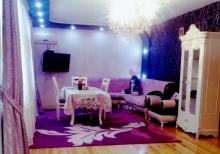 Müşviqabadda temirli eşyalı bağ evi satılır