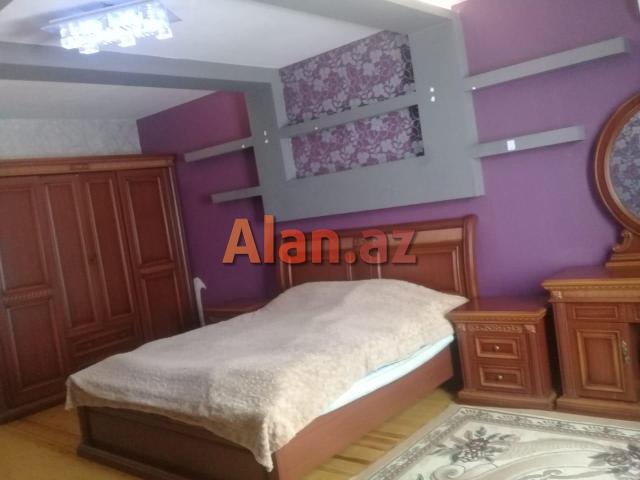 Müşviqabadda temirli eşyalı bağ evi satılır