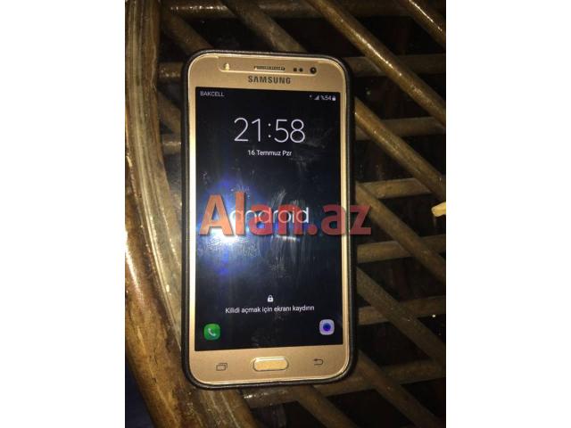 Samsung J5 (2015)