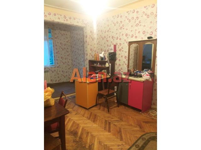 Salona usta teleb olunur