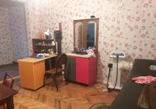 Salona usta teleb olunur