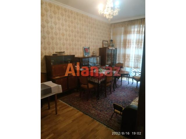 Suraxani ray. Yeni Gunesli qes. Xezer Insaat kompleksinde.