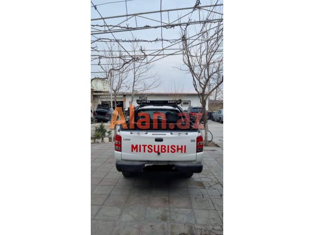 Mitsubishi L200 satılır.