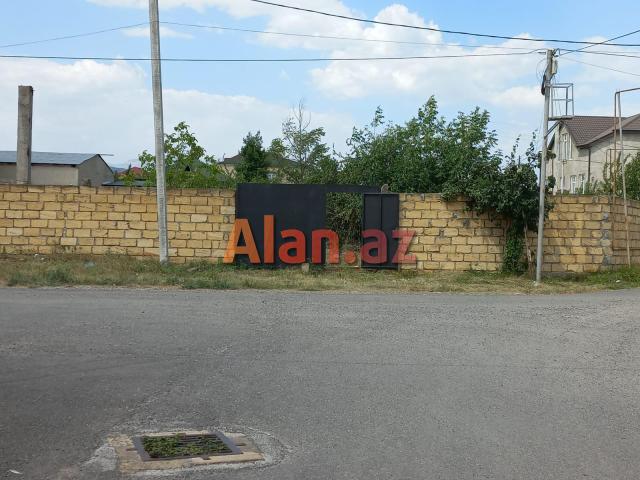 Qubada həyətyanı torpaq sahəsi satılır