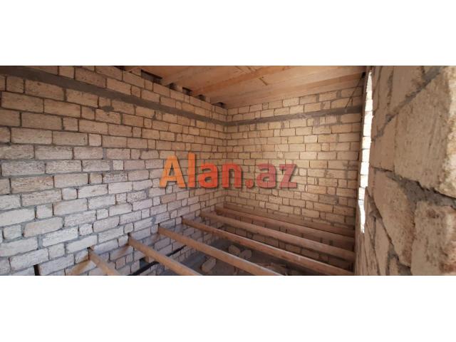 tecili 2 otaqli heyet evi satilir