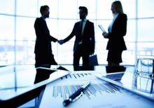 Menecer tələb olunur