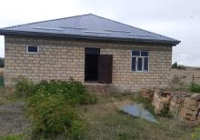 Qubanın Amsar kəndində həyət evi satılır