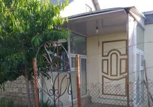 Qubanın Dəvədabanı yaşayış massivində ev satılır