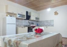 Qubanın Dəvədabanı yaşayış massivində ev satılır