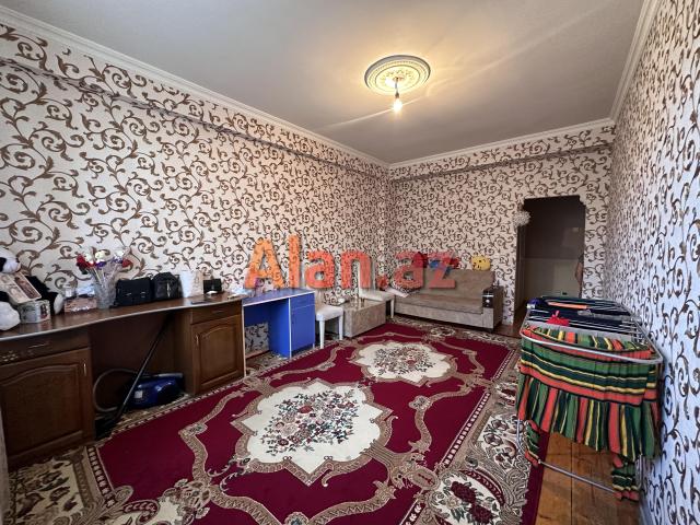 TECİLİ Ehmedli qes. 34 cu Polis Bolmesi yani 2 otaga duzelme Menzil satilir.