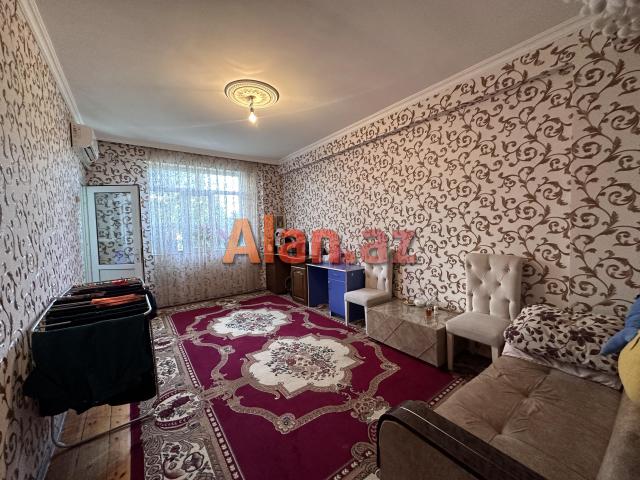 TECİLİ Ehmedli qes. 34 cu Polis Bolmesi yani 2 otaga duzelme Menzil satilir.