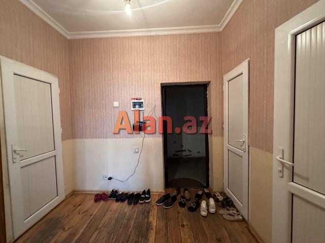 TECİLİ Ehmedli qes. 34 cu Polis Bolmesi yani 2 otaga duzelme Menzil satilir.