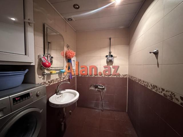 TECİLİ Ehmedli qes. 34 cu Polis Bolmesi yani 2 otaga duzelme Menzil satilir.