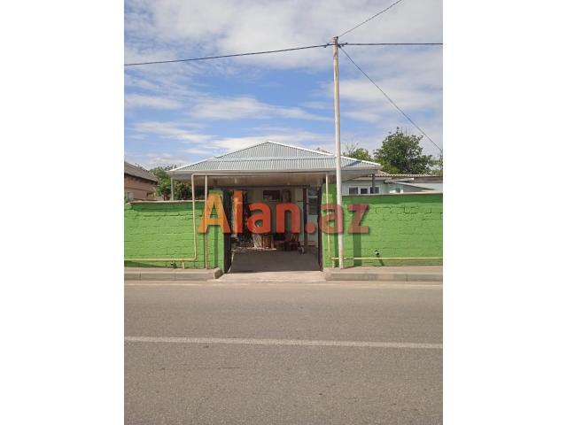 Qusarda həyət evi satılır