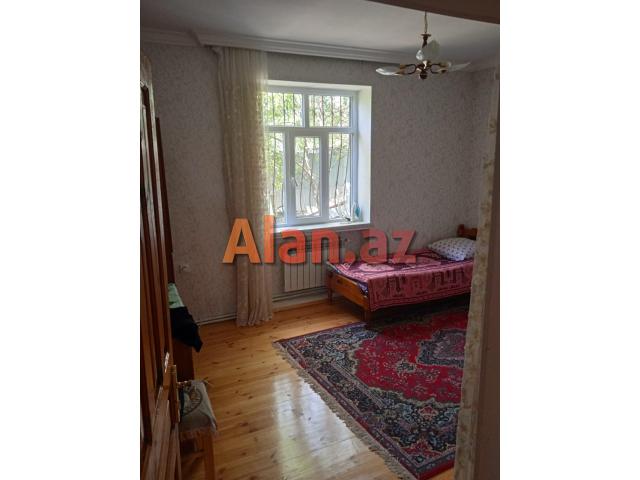 Qusarda həyət evi satılır