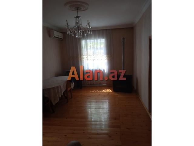 Qusarda həyət evi satılır