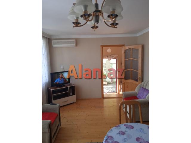 Qusarda həyət evi satılır