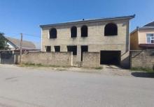 Həyət evi satılır