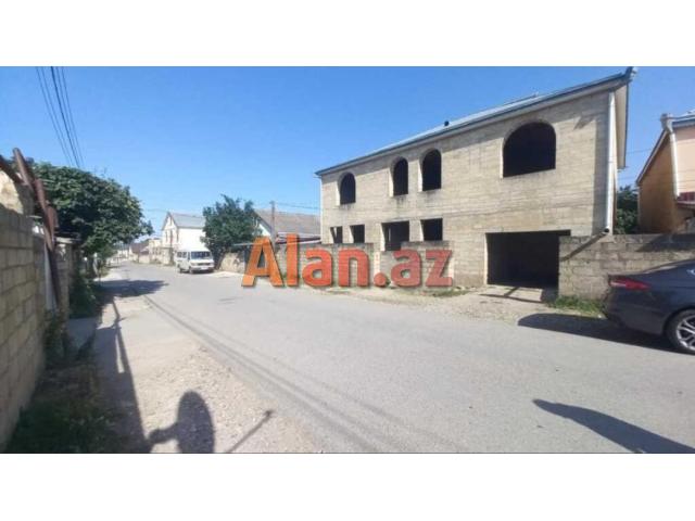 Həyət evi satılır