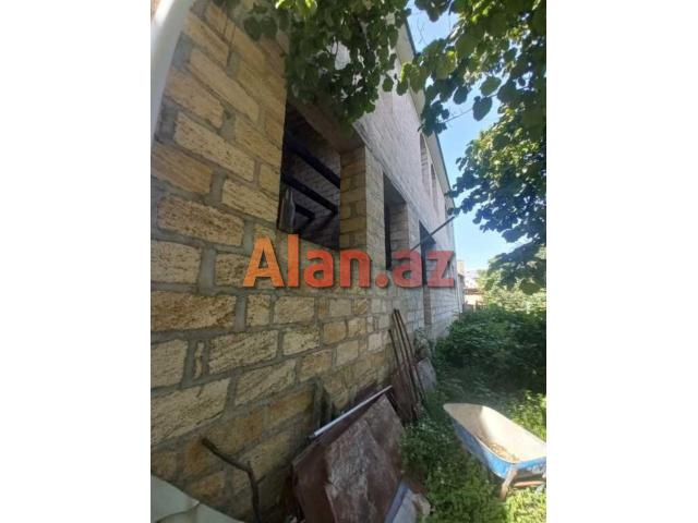 Həyət evi satılır