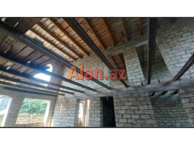 Həyət evi satılır