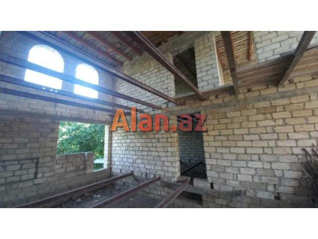 Həyət evi satılır