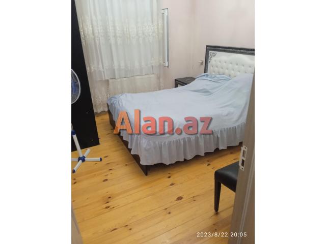 Sumqayitda 3 otaq her seraitli ev satilir