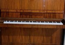 Belarus Pianosu Satılır 3Pedallıdır