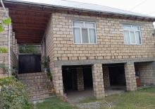 Şəkidə ev satılır