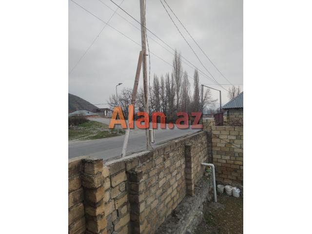 Şəkidə ev satılır