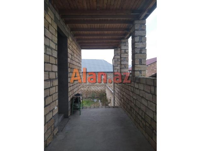 Şəkidə ev satılır