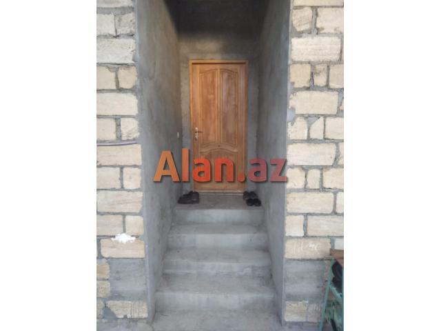 Şəkidə ev satılır