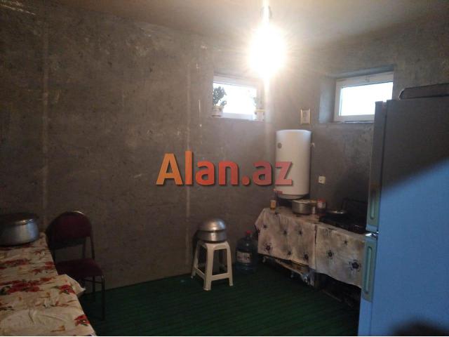 Şəkidə ev satılır