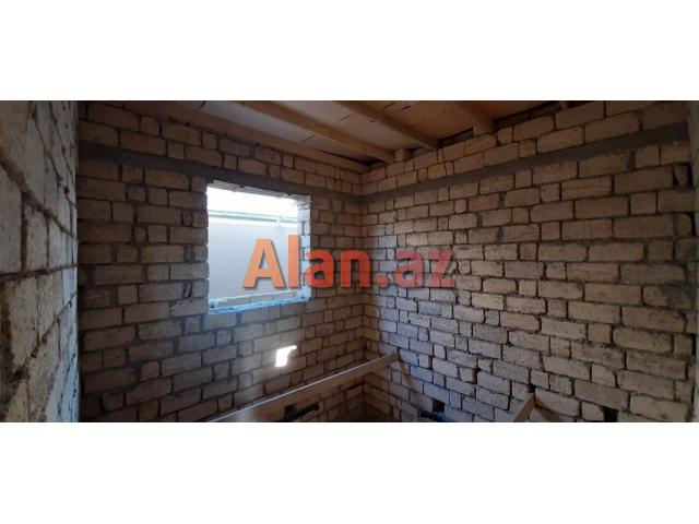 tecili 3 otaqli heyet evi satilir