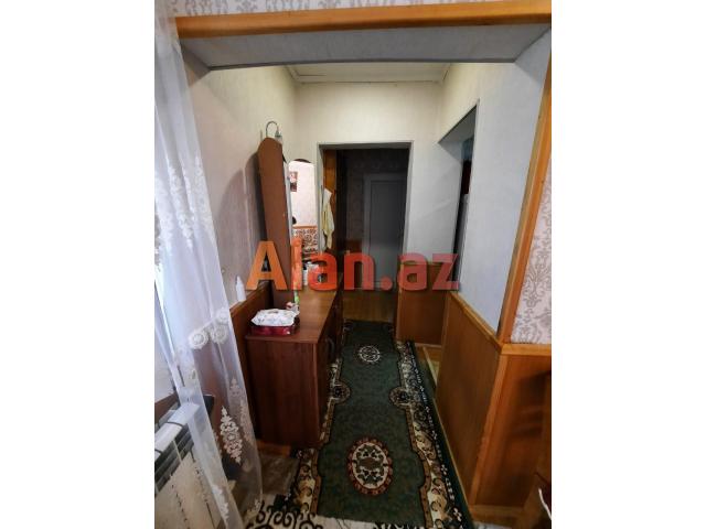 Bineqedi qesebesinde 2 otaqli heyet evi satilir