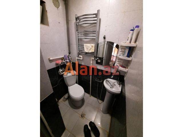 Bineqedi qesebesinde 2 otaqli heyet evi satilir